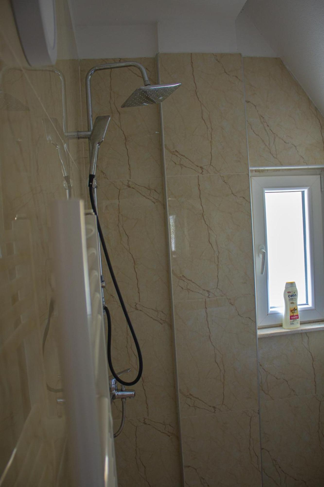 Bujtinat E Lugines Valbone Apart otel Dış mekan fotoğraf