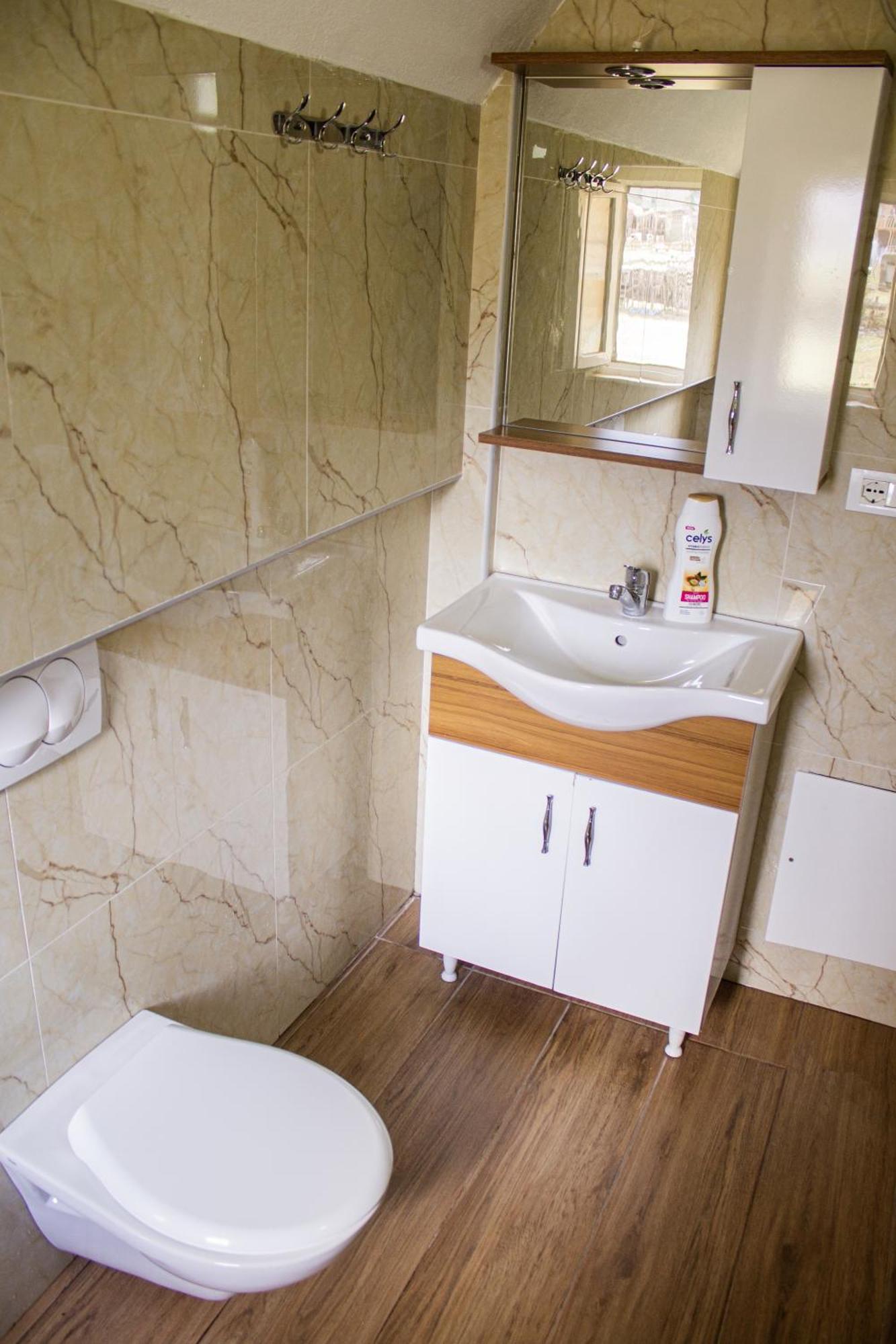 Bujtinat E Lugines Valbone Apart otel Dış mekan fotoğraf